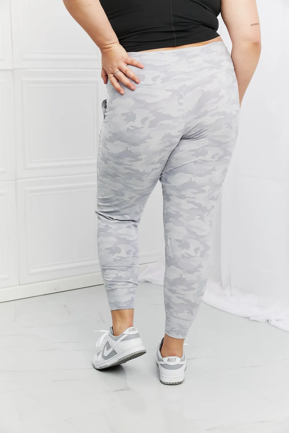 Leggings Depot On The Go Full Size Slim Fit Joggers