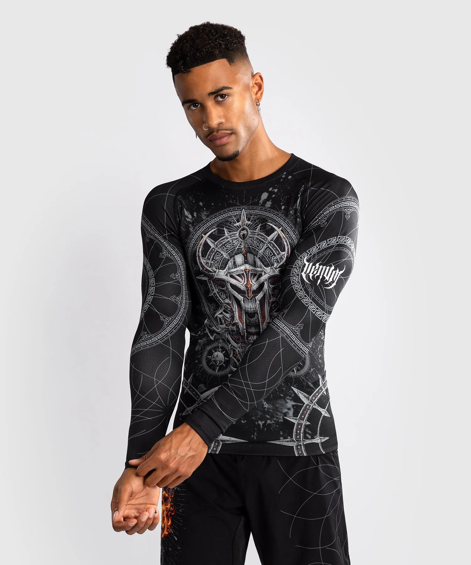 Venum Gladiator 5.0 Men's Long Sleeve Rashguard - Black/Silver